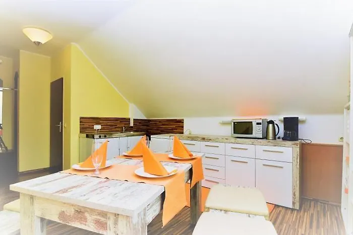 Kaiserhof Pensjonat 3*